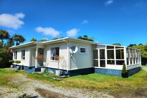 Photo of property in 82 Marsden Road, Greymouth, 7805