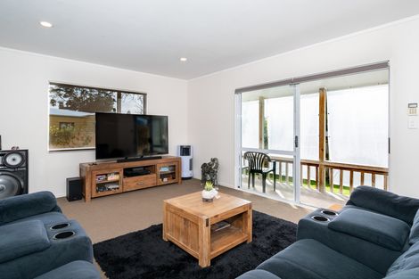 Photo of property in 8b Ascot Avenue, Henderson, Auckland, 0610