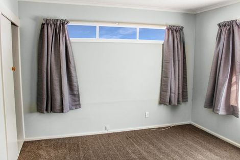 Photo of property in 11 Munro Street, Redwood, Christchurch, 8051