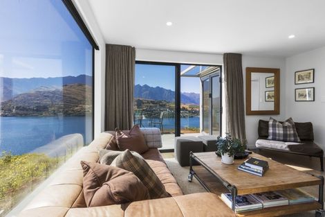 Photo of property in 5 Sunrise Lane, Queenstown, 9300