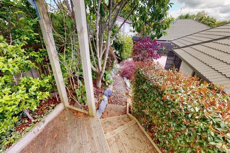Photo of property in 18a Surrey Crescent, Hokowhitu, Palmerston North, 4410