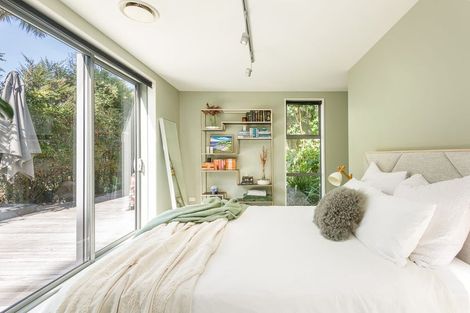 Photo of property in 37 Bishopsworth Street, Hillsborough, Christchurch, 8022