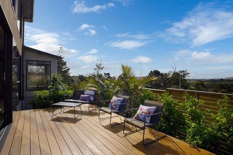 Photo of property in 2 Taku Close, Long Bay, Auckland, 0630