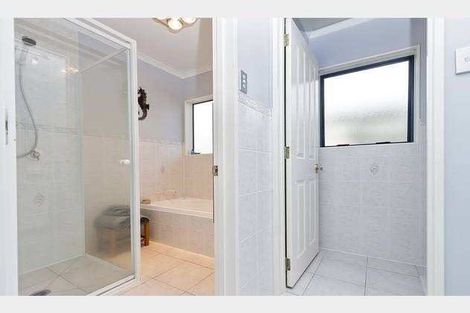 Photo of property in 13 Trossach Place, Wattle Downs, Auckland, 2103