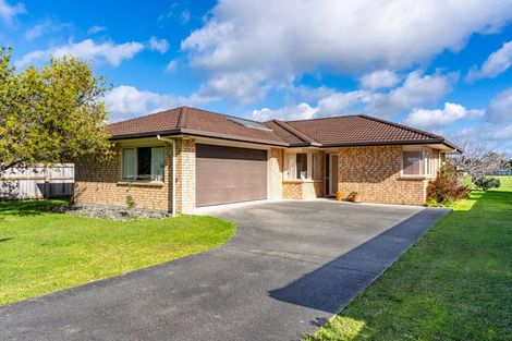 Photo of property in 14 South Road, Waipu, 0510