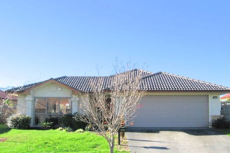 Photo of property in 4 Millstone Lane, Henderson, Auckland, 0612