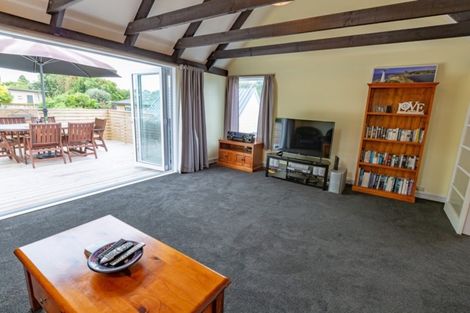 Photo of property in 13 Walton Road, Paraparaumu Beach, Paraparaumu, 5032