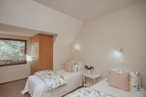 Photo of property in 12 Petworth Place, Westmorland, Christchurch, 8025