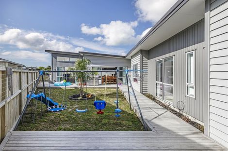 Photo of property in 42 Huarahi Pai Road, Huapai, Kumeu, 0810