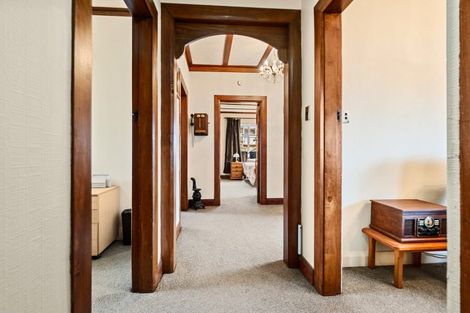 Photo of property in 220 Mangorei Road, Merrilands, New Plymouth, 4312