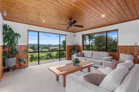 Photo of property in 18 Pataua Road North, Whareora, Whangarei, 0175