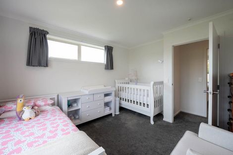 Photo of property in 6 Kanuka Grove, Kinloch, Taupo, 3377