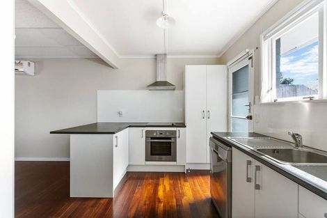 Photo of property in 366a Great South Road, Opaheke, Papakura, 2113