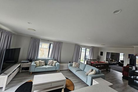 Photo of property in 10 Bridford Way, Paraparaumu, 5032