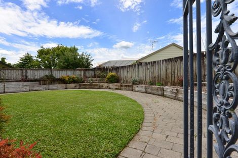 Photo of property in 52 Diomede Glade, Flagstaff, Hamilton, 3210