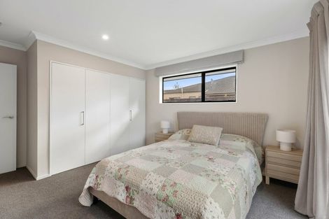 Photo of property in 10 Fuchsia Place, Halswell, Christchurch, 8025