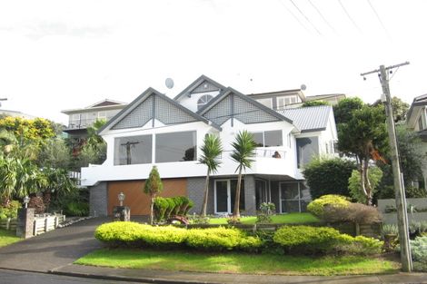 Photo of property in 1/5 Colmar Road, Mellons Bay, Auckland, 2014