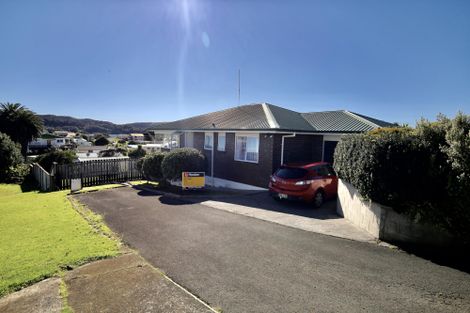 Photo of property in 38c Bow Street, Raglan, 3225