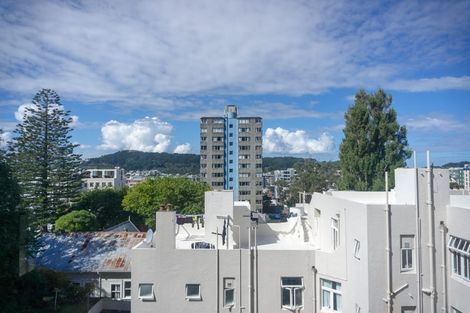 Photo of property in Elms Court Flats, 2/367 The Terrace, Te Aro, Wellington, 6011