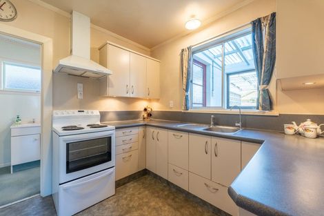 Photo of property in 33 Parsonage Road, Waimate, 7924