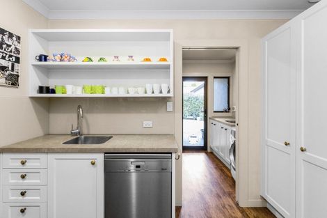 Photo of property in 99 Kent Terrace, Taradale, Napier, 4112