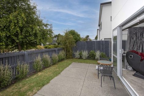 Photo of property in 5 Longueval Lane, Broomfield, Christchurch, 8042