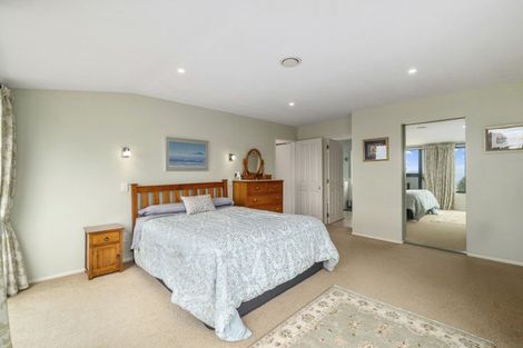 Photo of property in 35 Taharepa Road, Hilltop, Taupo, 3330
