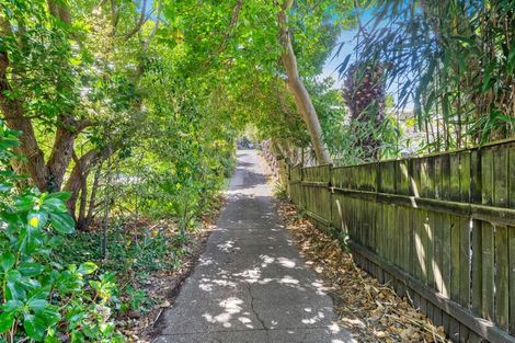 Photo of property in 15 Reynolds Place, Torbay, Auckland, 0630