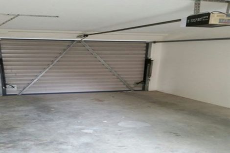 Photo of property in 12/36 West Coast Road, Glen Eden, Auckland, 0602