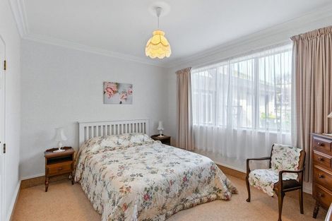 Photo of property in 7 Maple Lane, Waikanae, 5036