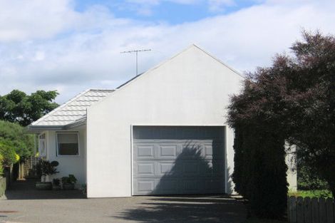 Photo of property in 83 Fernhill Way, Oteha, Auckland, 0632