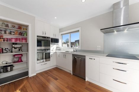 Photo of property in 18 Young Street, Claudelands, Hamilton, 3214