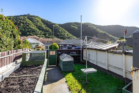 Photo of property in 16 Huia Street, Waikawa, Picton, 7220