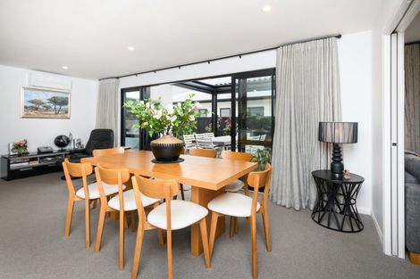 Photo of property in 451 College Street, Hokowhitu, Palmerston North, 4410