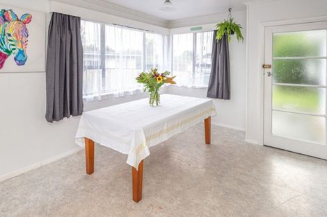 Photo of property in 9 Swiss Avenue, Gonville, Whanganui, 4501
