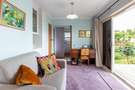 Photo of property in 17 Puketapu Road, Taradale, Napier, 4112