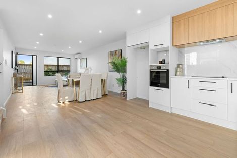 Photo of property in 8f Claridge Street, Glen Eden, Auckland, 0602