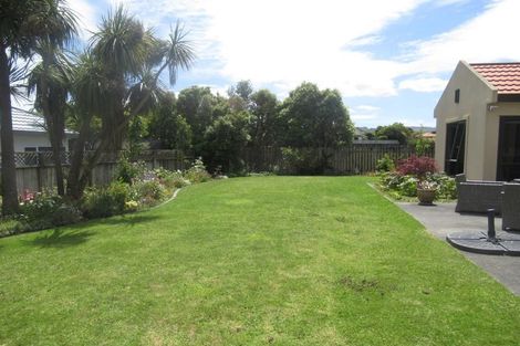 Photo of property in 62 Samwell Drive, Whitby, Porirua, 5024