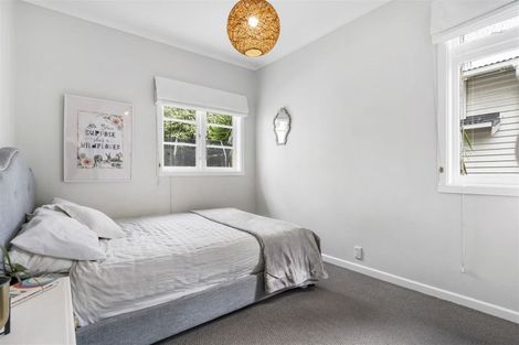 Photo of property in 30 Lambeth Road, Mount Eden, Auckland, 1041