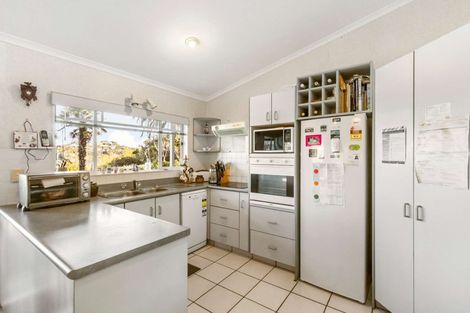 Photo of property in 1990 Long Bay Road, Coromandel, 3581