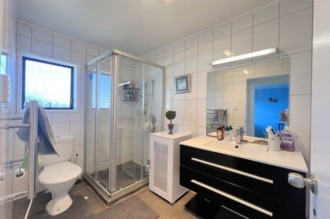 Photo of property in 34b Orams Road, Hillpark, Auckland, 2102