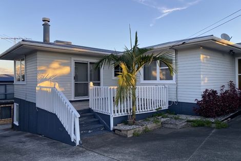 Photo of property in 81 Hepburn Road, Glendene, Auckland, 0602