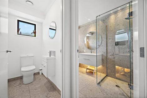 Photo of property in 25 Nobilo Road, Kumeu, 0810