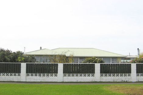 Photo of property in 66 Leslie Street, Waitara, 4320