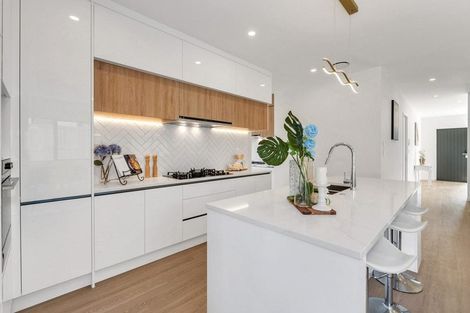Photo of property in 10 Hughs Way, Flat Bush, Auckland, 2019