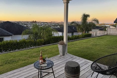 Photo of property in 60 Wainui Road, Silverdale, 0932