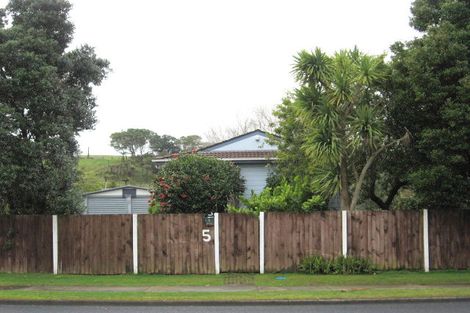 Photo of property in 5 Duckworth Road, Papakura, 2110