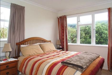 Photo of property in 55 Handyside Street, Tawa, Wellington, 5028