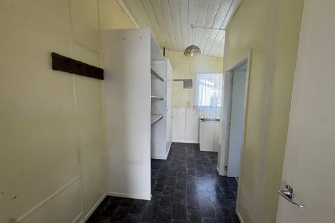 Photo of property in 9 Ross Street, Woodville, 4920