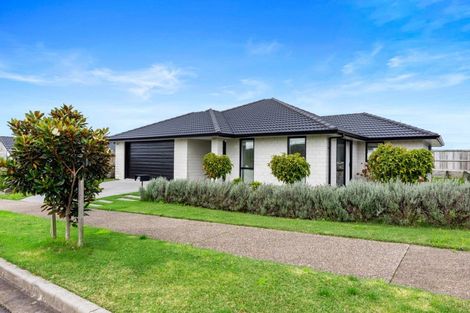 Photo of property in 12 Cowell Crescent, Pyes Pa, Tauranga, 3112